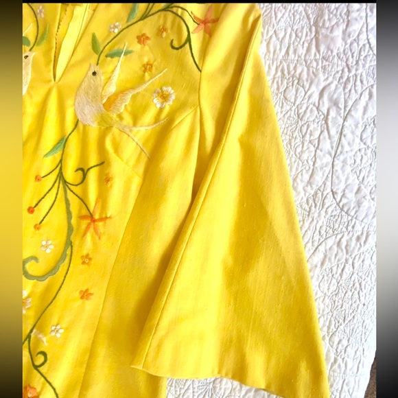 Darling Vintage 🌼🕊️ embroidered daisy dove yellow maxi dress by Emporium - Picture 12 of 14